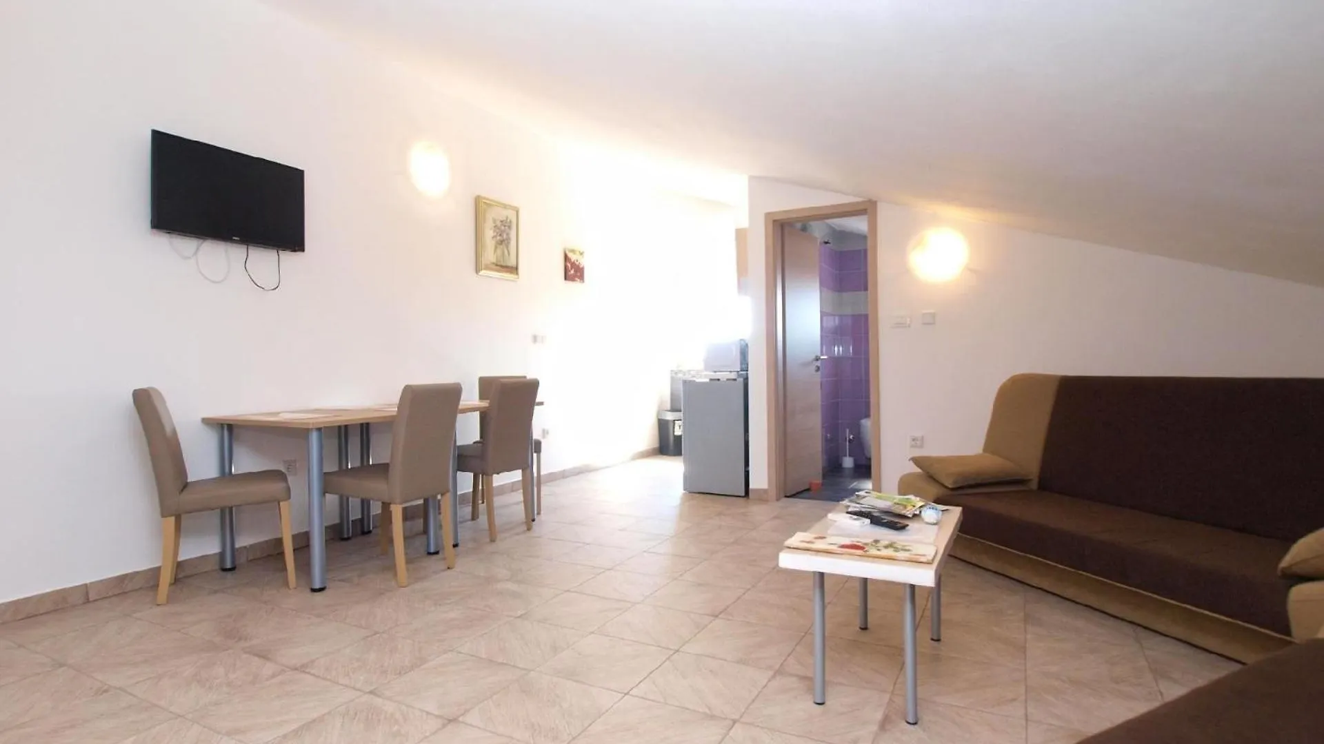 Apartment Ferienwohnung Fuer 4 Personen Ca 50 Qm In Liznjan, Istrien Suedkueste Von Istrien