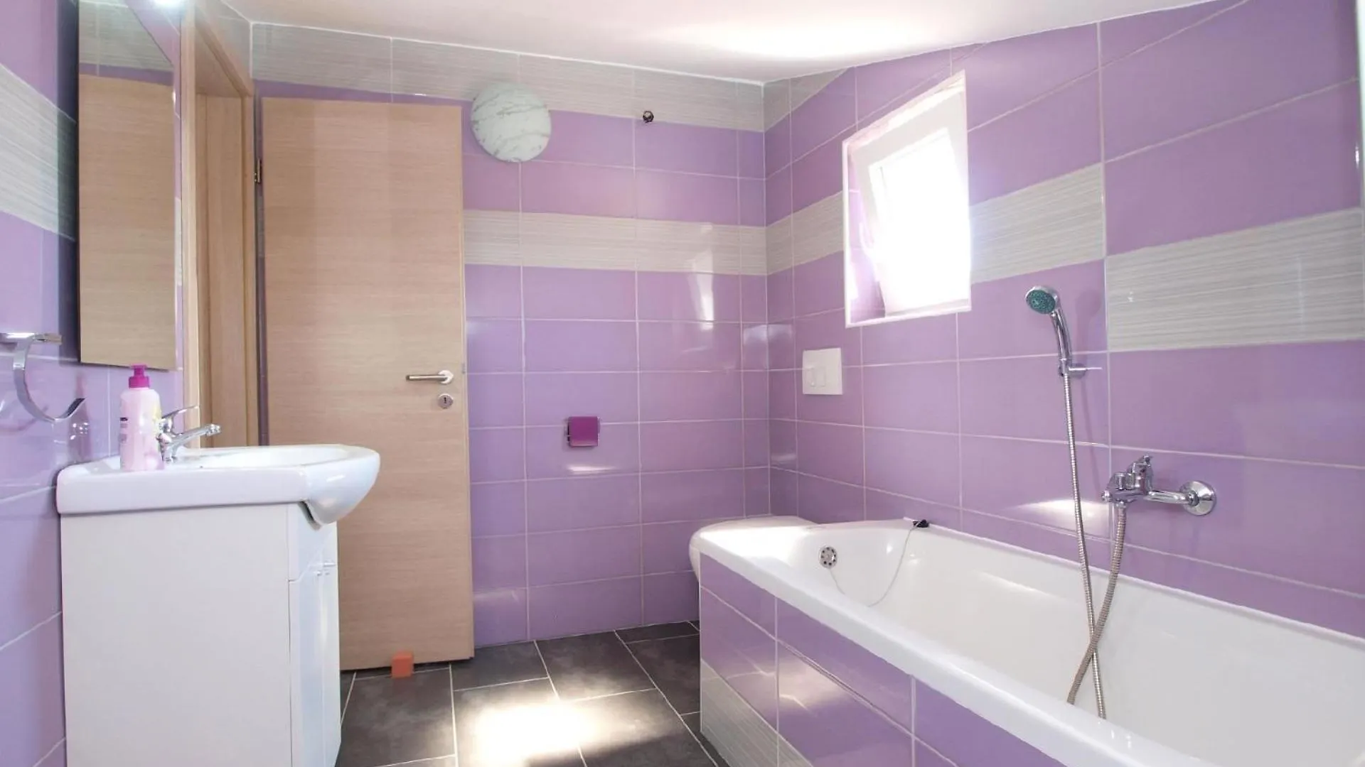 Ferienwohnung Fuer 4 Personen Ca 50 Qm In Liznjan, Istrien Suedkueste Von Istrien Liznjan