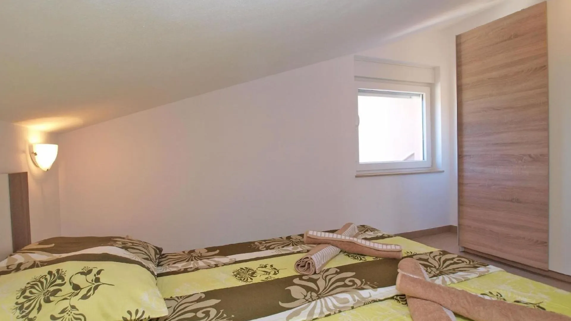 Apartment Ferienwohnung Fuer 4 Personen Ca 50 Qm In Liznjan, Istrien Suedkueste Von Istrien Croatia